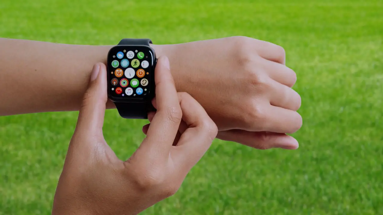 How to Change the Name of Apple Watch